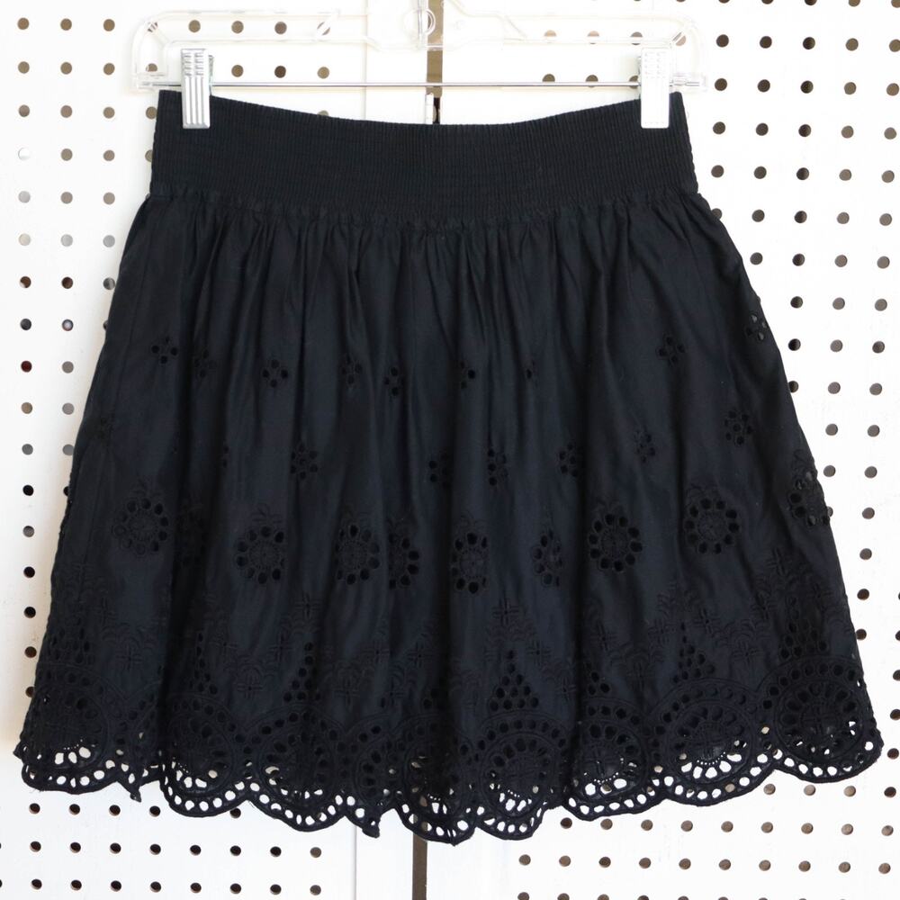 Hinge Nordstrom Black EyeletEmbroidery Smock Waist Mini Skirt Womens SIZE S